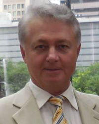 Dr. Valdemar Portney